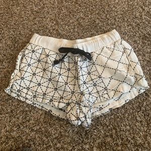 Lou & Grey linen shorts